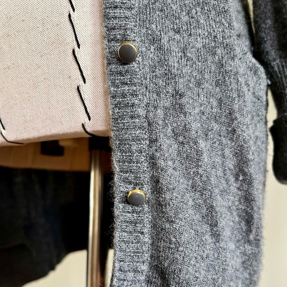 Design History 100% Cashmere Long Grey Cardigan | XS/S | Deep V Neck Sweater - Picture 3 of 8
